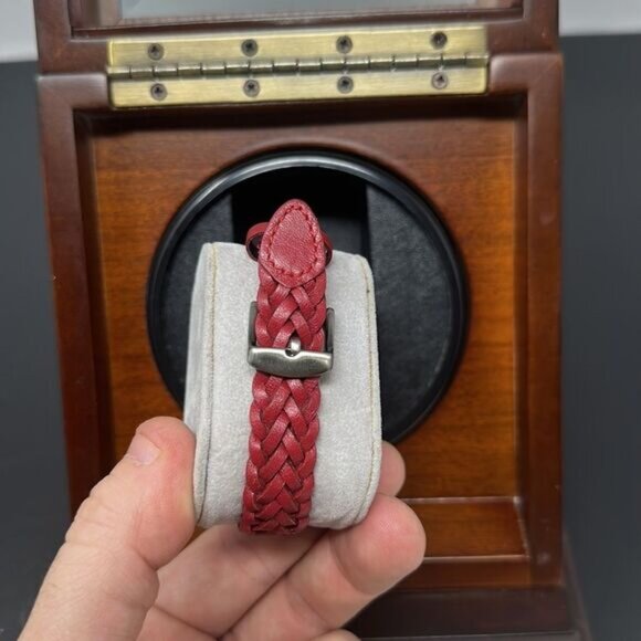 Like new Tokyobay watch - Picture 3 of 5